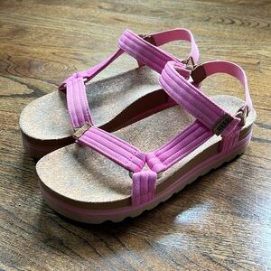 Reef Womens CUSHION REM HI, Malibu Pink, Platform Sandals, Size 8